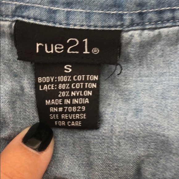 Small Rue 21 Jean Jacket - Picture 3 of 3